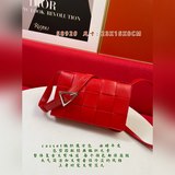 casset編織魔方包  秋冬 油蠟牛皮包型搭配經典編織元素 整體複古又有味道