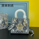 新色原單刺繡配盒子淺金【Lady D 刺繡系列】M8002黃色藍樹最新系列，汲