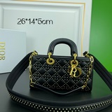 配盒【Lady D-Joy 】M0540寸尺色白,黑色： 26 x 14 x 5