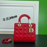 Di0r Ultra-matte  SO BLACK暗黑系的戴妃包連同五金鍊