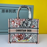 【Di0r Book Tote】多數人消費奢侈品牌首先想到的是買實用型的經典款