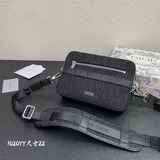 《配盒子》Dioя homme老花相機包 新款Homme系列的相機包實在帥la