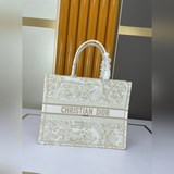 新花料 Dior 早春最新款 購物袋 單肩包官網系列 走秀款 全力打造精緻優雅