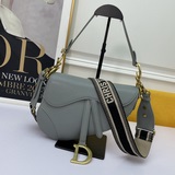 平紋Di0r Oblique Saddle Bag 在衆多的馬鞍包裡這隻Sa