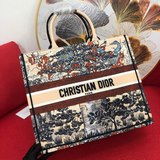 Dior 早春最新款 購物袋 單肩包官網系列 走秀款 全力打造精緻優雅心備佳品