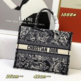新花料 Dior 早春最新款 購物袋 單肩包官網系列 走秀款 全力打造精緻優雅