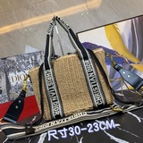 Dior2023早春度假系列上是在開玩笑嗎？迪奧在搞什麼把早春度假系列弄的這麼好
