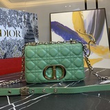 【原版高品質】Dior 銀扣琏條五格新款藤格紋小羊紋皮購，内裡配羊筋，搭配肩背琏