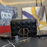 【原版高品質】Dior 銀扣琏條五格新款藤格紋小羊紋皮購，内裡配羊筋，搭配肩背琏