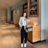 【原單】中號【di0r book tote】多數人消費奢侈品牌首先想到的是買實