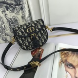 【原版品質】迪奧豆腐包 dior bobby 2023早秋新款複古包，複古老花的