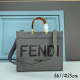 FéI TOTE 托特包“陽光手提袋”簡單字母LOGO設計，琥珀色雙手柄是整個