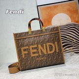 托特包現貨！Fendi x Skims 聯名膠囊系列限量款采用标志性雙F老花PV
