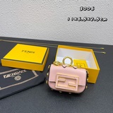 FDFéI X Versace聯名款小法棍 口紅包 兩大品牌元素完美結合，采用