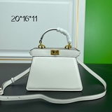Fendi 最新小貓包PeekaboolseeuPetite它是peekabo