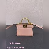 fendi PeekabooISeeU Micro 袖珍小貓包羊皮材質，皮