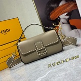 官網最新法棍獨家預售：Fendi 純手工縫制Togo頭層皮！原版定制标志性雙FF