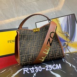 【原版皮高品質】 FENDI x-lite配小牛皮對版五金  系列手袋10周年而