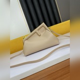 [發]————-NEW--------Fendi First小號手袋，納帕皮革