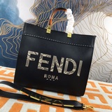 [發]FéI TOTE 托特包“陽光手提袋”字母蛇皮LOGO手工縫線設計，玳