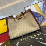 【原單品質】托特最新繡花：大量到貨！接受預定Peekaboo X-Tote手袋，