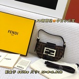 FD萌萌哒中古小元寶穿上喜歡的裙子背上心儀的包包粗門喝個下午茶打扮精緻的仙女