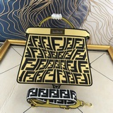 [強][呲牙][呲牙]最款岀貨 NEW————Fendi 攜手紐約當代藝術家 