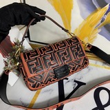 【原版皮高品質】新品，出貨fendi California Sky 加州天空—漫