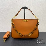 芬迪官網最新腋下包大號Fendi o’lock swing憑借FENDI O’