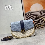 MK新品來襲，牛皮配pvc原版五金材質，，經典精品，大衆又大氣，永不過時，又實用