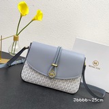mk原單正品品質，頂級精緻手工，無可挑剔，手感柔軟，包型立體感圓順，皮面無一絲皺