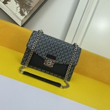MK新品來襲，牛皮配PVC材質，配禮品，經典精品，大衆又大氣，永不過時，又實用，