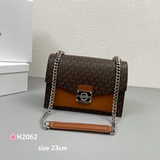 MK新品來襲，牛皮配PVC材質，配禮品，經典精品，大衆又大氣，永不過時，又實用，