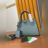 原版定制 2114#普拉達小號提包，配寬肩帶可斜挎單肩，烤漆大字母logo 金色