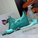 【配精品盒子】Pra@a新款nylon Hobo手拎/腋下包網紅姐妹團瘋狂種草而