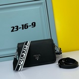 PRADA-2023春夏普拉達最新款單肩斜挎包原版品質 專櫃同步 采用進口Saf