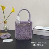 Prad 迷你托特包1BA331,通體仿水晶裝飾，釆用Duchesse面料打造，