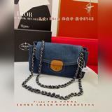 Prada 中古款 牛仔斜挎包 出貨 寬松的版型 又酷又高級 做舊的洗水面料複古