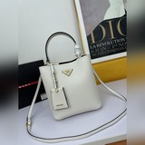 66139# Prada Double Saffiano皮革手袋 采用意大利進