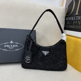 Prada 2023新款閃閃水鑽Hobo包 哇咔咔！整個包都是閃鑽鑲嵌成的水鑽P