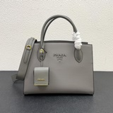專櫃高品質，獨家首發爆款PRA@A（普@達）新款66158，采用進口粗十字牛皮＋