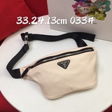 七夕限量腰包/胸包2VL033這款腰包設計不僅實用還增強了整體設計感  ，讓身材