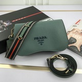 原版高品質新款Prada 2023醉心時尚款#專櫃爆款出貨Saffiano皮革和