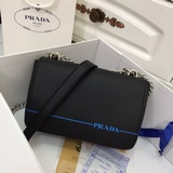 普拉達prada<絲印>官方經典制作，注重細節，完美車線，全新，永不過時的款式，