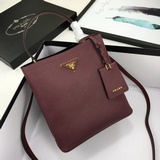 中號，212# Prada Double Saffiano皮革手袋 采用意大利進