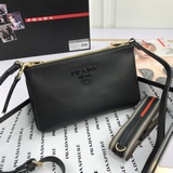 四季常青+專櫃高品質五色火爆上市   普拉達/PRADA雙拉鍊單肩斜挎包配置雙肩