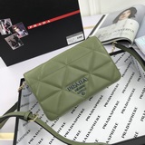 普@達 新款woc蓋頭信封包單肩斜挎鍊條包，型號2099，原版牛皮原版五金制品，