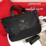 .PRADA 旅行包 手提斜挎 防水布料 尺寸：48x30x15cm進口南