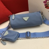 兩件套 普拉達pld枕頭包 Prada 新款 上身非常百搭 最主要的是減齡款，超