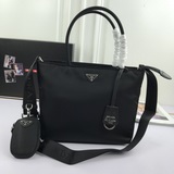 三合一新款1BG320三合一包包原版品質，五金刻唛最新款三角标購物袋太chic了